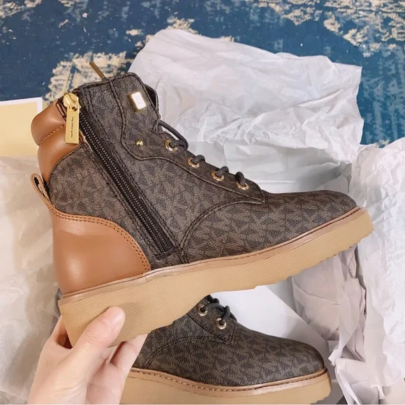Michael Kors women booties - Picture 2 of 7